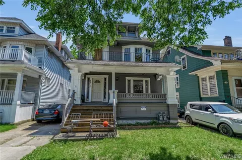 39 Seminole Pkwy, Buffalo, NY 14210