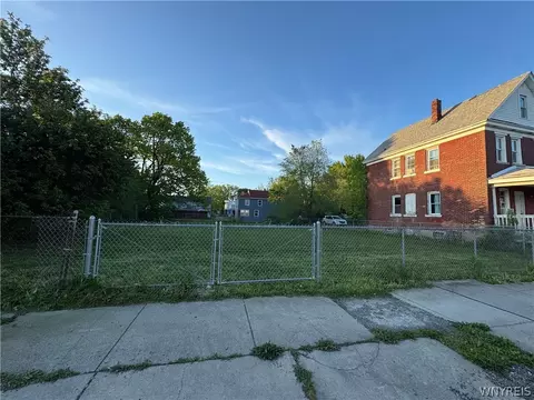 2712 Niagara St, Niagara Falls, NY 14303