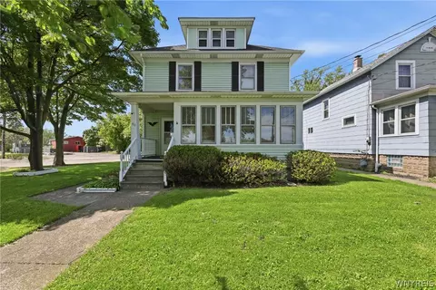 40 Litchfield Ave, Depew, NY 14043