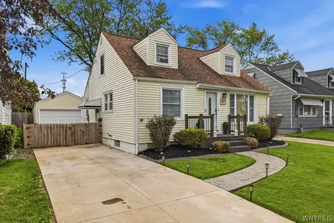 157 Thorncliff Rd, Buffalo, NY 14223