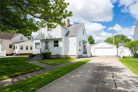44 Warren Ave, West Seneca, NY 14224