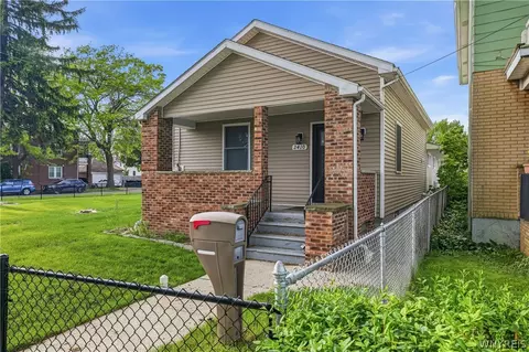 2410 Grand Ave, Niagara Falls, NY 14301