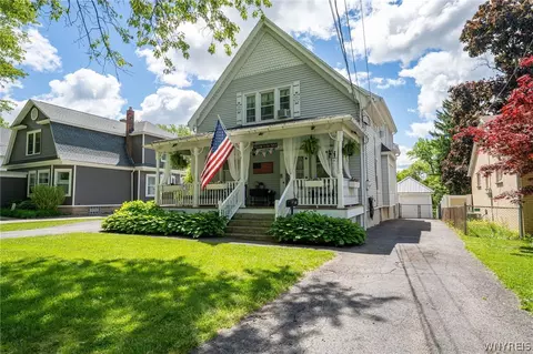 487 Main St, West Seneca, NY 14224