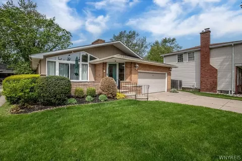 78 Snug Haven Ct, Tonawanda, NY 14150