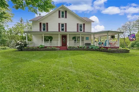 975 Olean Rd, Aurora, NY 14052