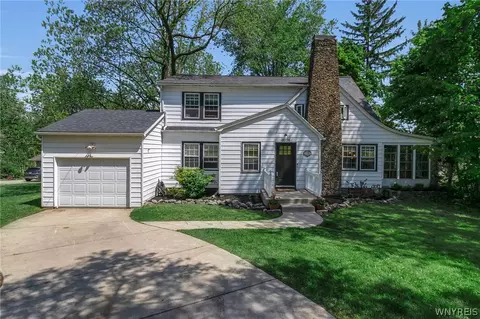10056 Greiner Rd, Clarence, NY 14031