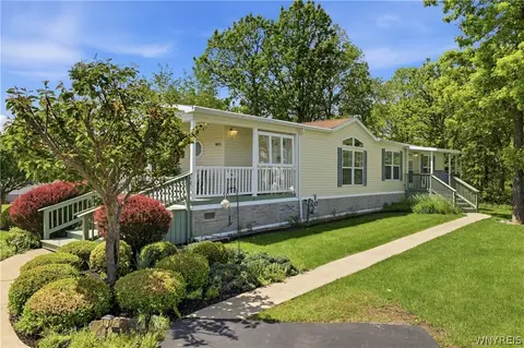 4650 Stonebridge, Clarence, NY 14031