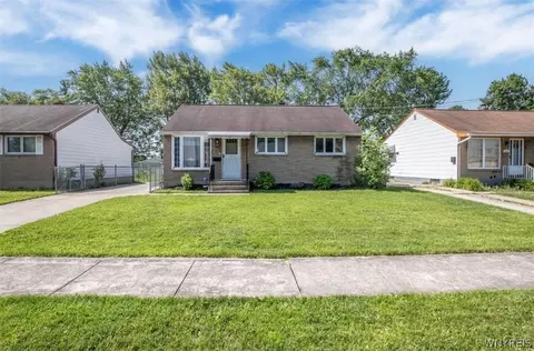 425 Cherokee Dr, Cheektowaga, NY 14225