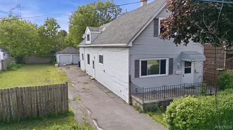 442 Schiller St, Buffalo, NY 14212