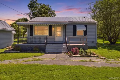 9851 Lake Shore Rd, Evans, NY 14006
