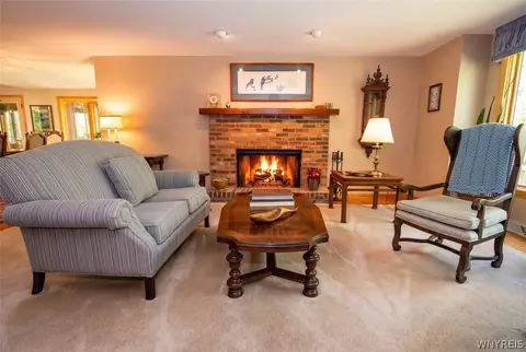 205 Blake Hill Rd, Aurora, NY 14052