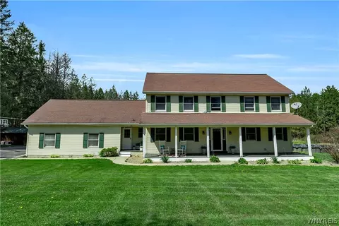 10819 Warner Gulf Rd, Chaffee, NY 14030