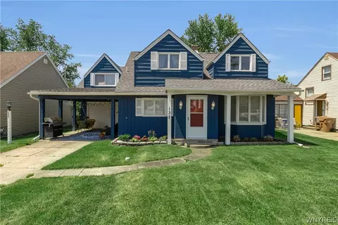 135 Gardenvale Dr, Cheektowaga, NY 14225