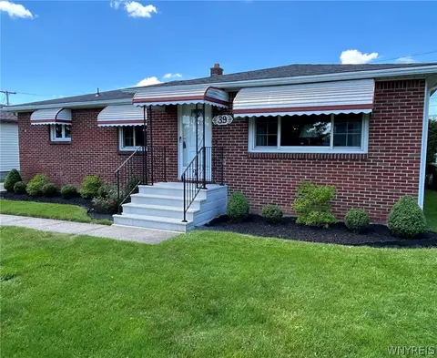 39 Angela Ln, Cheektowaga, NY 14225