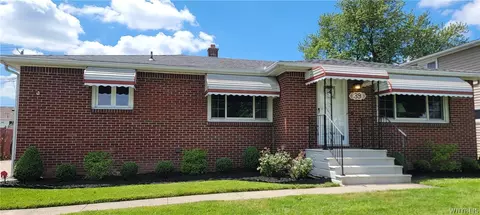 39 Angela Ln, Cheektowaga, NY 14225