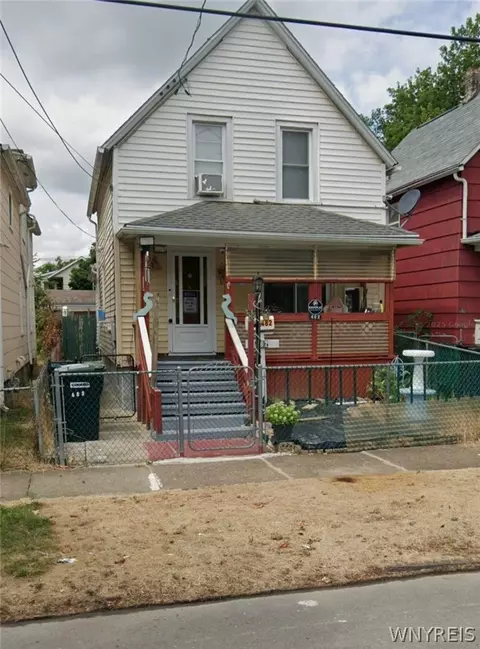 482 20th St, Niagara Falls, NY 14303