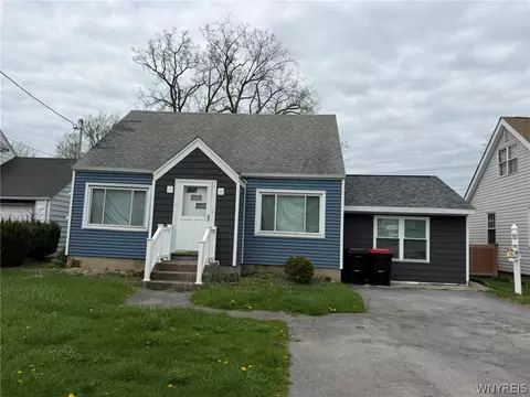 1882 Como Park Blvd, Lancaster, NY 14086