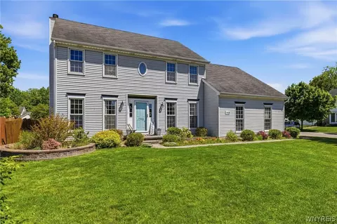 145 Crystal Springs Ln, East Amherst, NY 14051