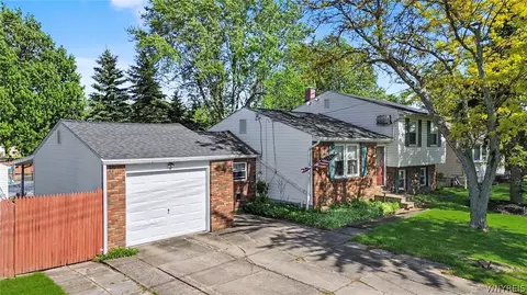 233 Dean Rd, Depew, NY 14043