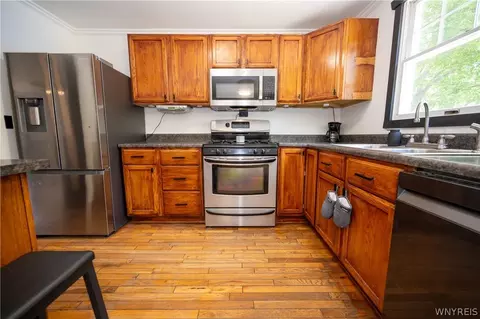 Kitchen - 7125 Brandywine Dr, Evans, NY 14047 photo 3 of 3