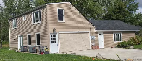 210 Westminster Rd, West Seneca, NY 14224