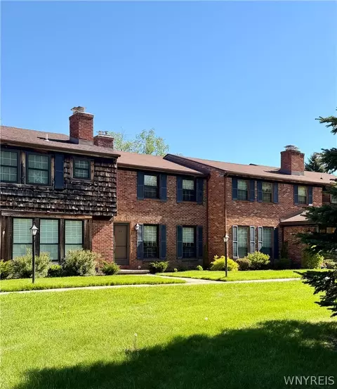 113 Cimarand Dr, Amherst, NY 14221