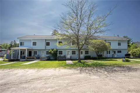 15 Evergreen-pine Tree Dr, Ellicottville, NY 14731