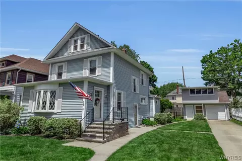 33 Morrow Ave, Lockport, NY 14094