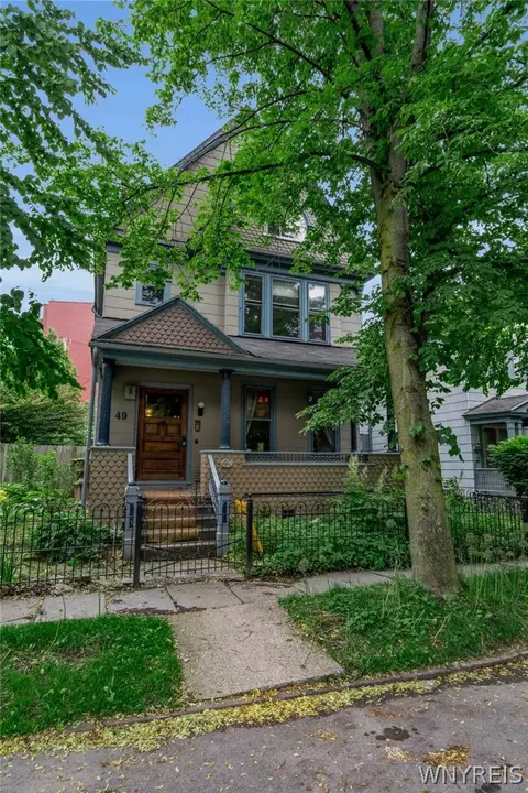 49 Park St, Buffalo, NY 14201