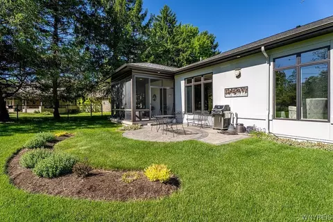 Exterior - 5085 Willowbrook W Dr, Clarence, NY 14031 photo 10 of 11