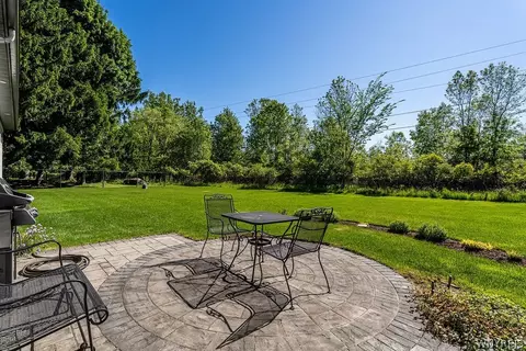 Exterior - 5085 Willowbrook W Dr, Clarence, NY 14031 photo 11 of 11