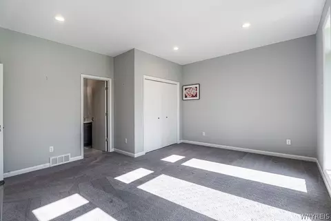 Bedroom - 5085 Willowbrook W Dr, Clarence, NY 14031 photo 5 of 7