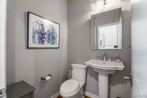 Bath - 5085 Willowbrook W Dr, Clarence, NY 14031 photo 4 of 4