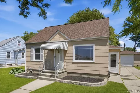 69 Lepeirs Dr, Tonawanda, NY 14150