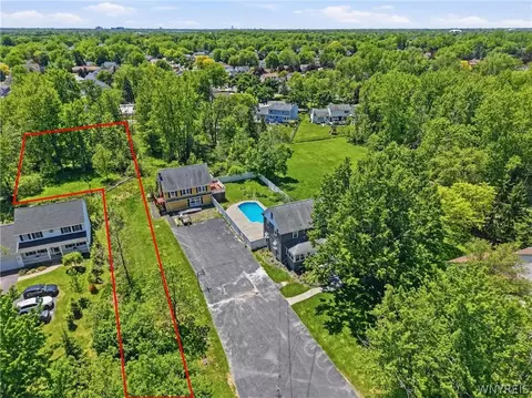 331 S Ellicott Creek Rd, Amherst, NY 14228