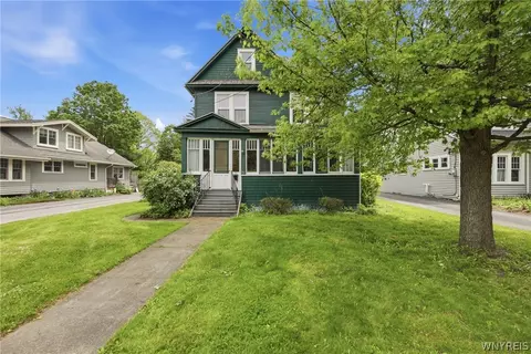 262 Walnut St, Aurora, NY 14052