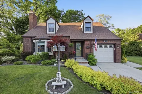 1306 Thorndale Ave, Niagara Falls, NY 14305
