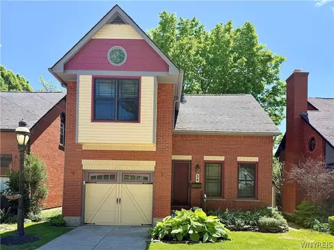 54 Cary St, Buffalo, NY 14201