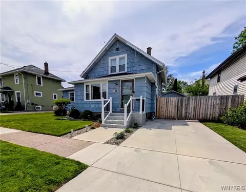 88 Highland Ave, Tonawanda, NY 14150