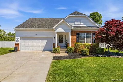 87 Waterford Park, Grand Island, NY 14072