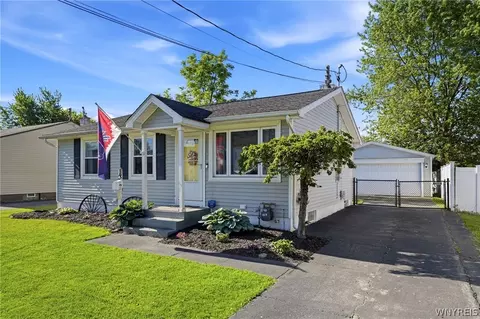 13 Blick St, Buffalo, NY 14212