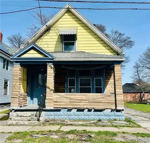 301 Peach St, Buffalo, NY 14204