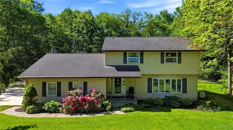 5430 Keller Rd, Hamburg, NY 14075