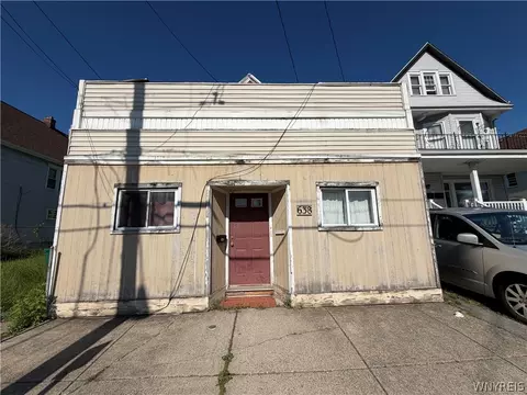 638 Hopkins St, Buffalo, NY 14220