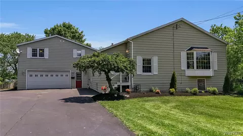 115 Tennyson Ter, Amherst, NY 14221