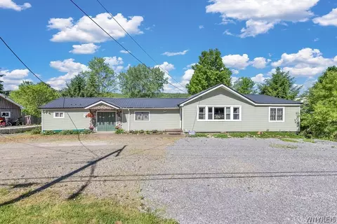 8064 State Rd, Colden, NY 14033