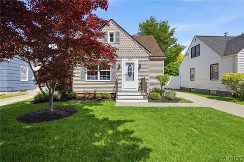 201 Carmel Rd, Buffalo, NY 14214