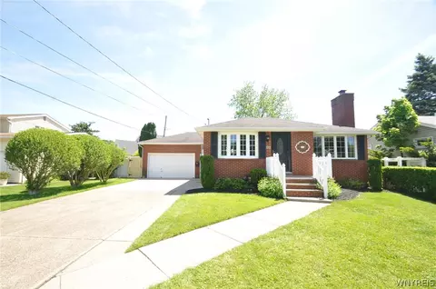 221 N Linden St, Amherst, NY 14221