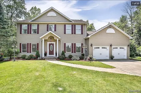 2694 Bedell Rd, Grand Island, NY 14072