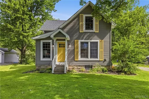 2141 Bullis Rd, Elma, NY 14059